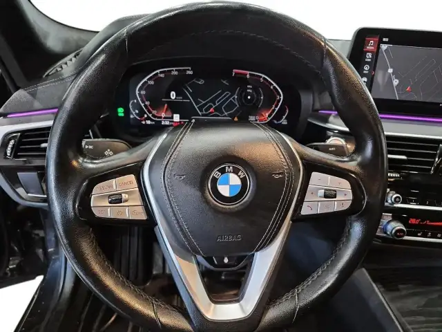 2023 BMW 530 i xDrive xDrive | Save $27,837 vs New - Photo 15