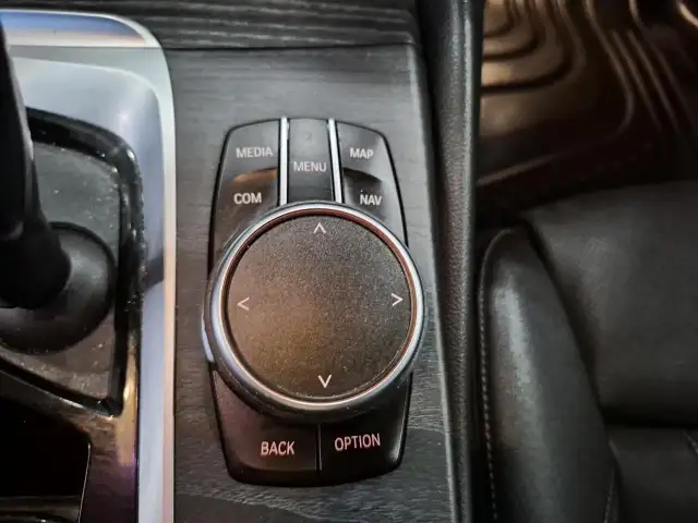 2023 BMW 530 i xDrive xDrive | Save $27,837 vs New - Photo 23