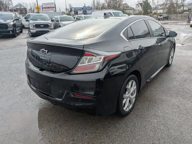 2018 Chevrolet Volt - Photo 5
