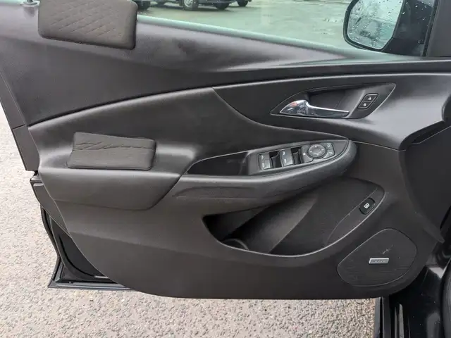 2018 Chevrolet Volt - Photo 13