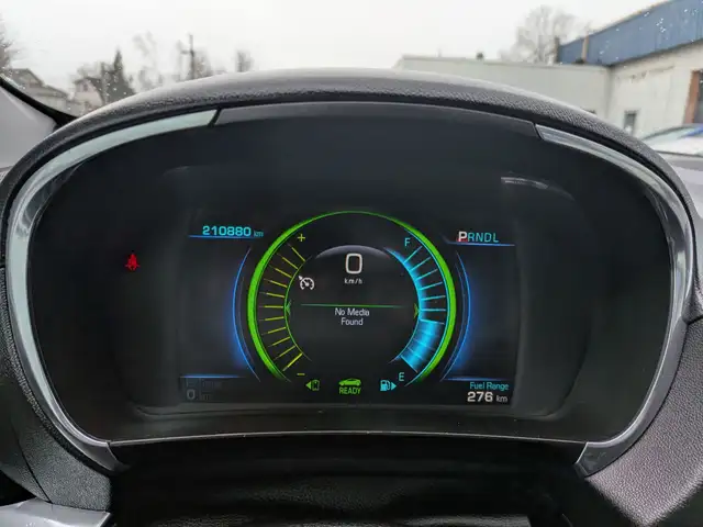 2018 Chevrolet Volt - Photo 16