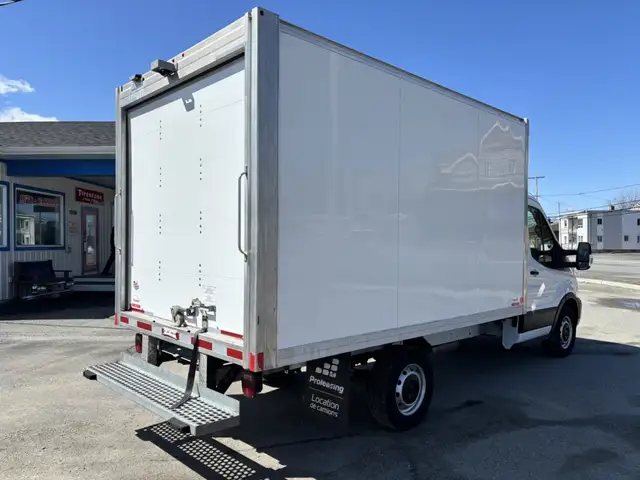 2024 Ford Transit 350 Cube 12 pieds - Photo 3