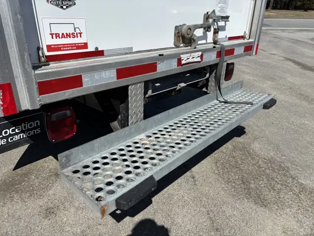 2024 Ford Transit 350 Cube 12 pieds - Photo 14