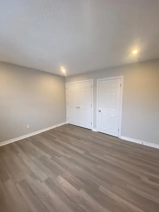 RENOVATED ONE BEDROOM APARTMENT IN FAIRVIEW - 7 RUFUS AVENUE - Photo 4