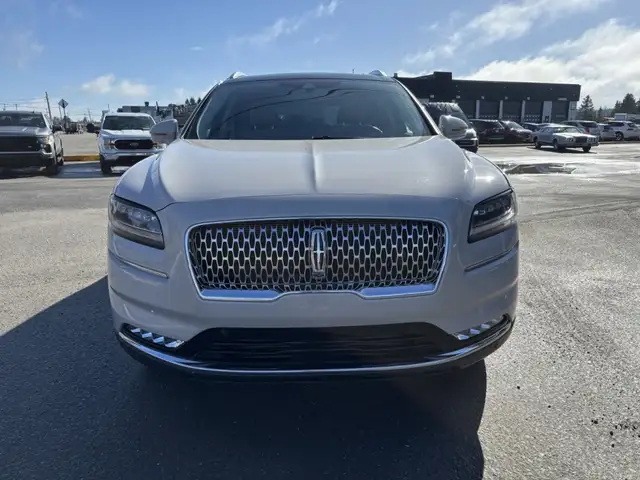 2022 Lincoln Nautilus Ultra - Photo 2
