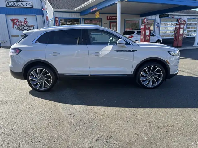 2022 Lincoln Nautilus Ultra - Photo 4