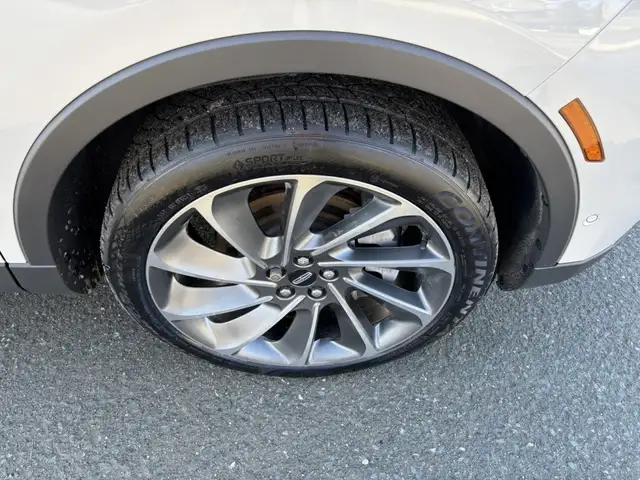 2022 Lincoln Nautilus Ultra - Photo 12