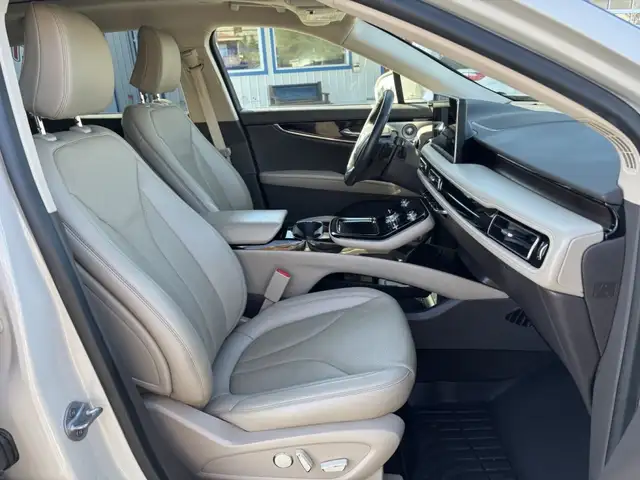 2022 Lincoln Nautilus Ultra - Photo 13