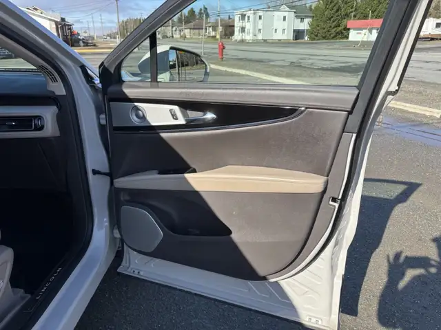 2022 Lincoln Nautilus Ultra - Photo 14