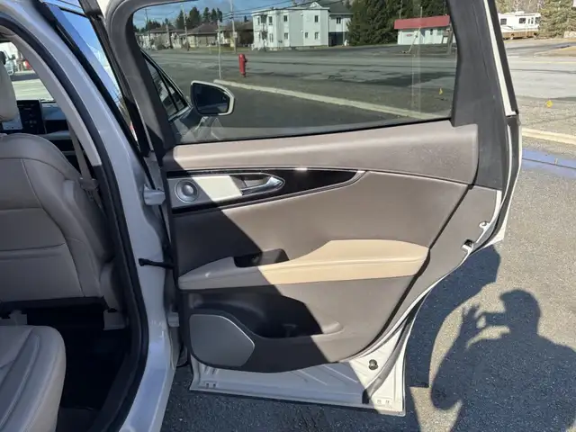 2022 Lincoln Nautilus Ultra - Photo 17