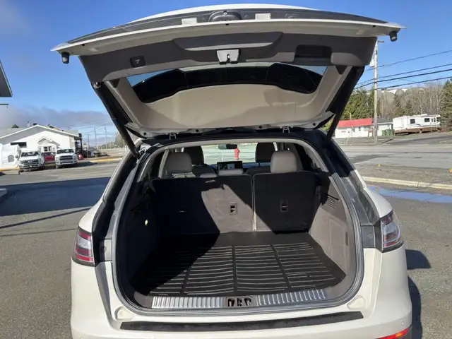 2022 Lincoln Nautilus Ultra - Photo 19