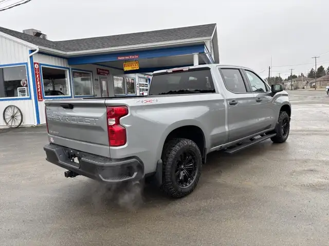2024 Chevrolet Silverado 1500 WT, Crew Cab boite 6,5 - Photo 3