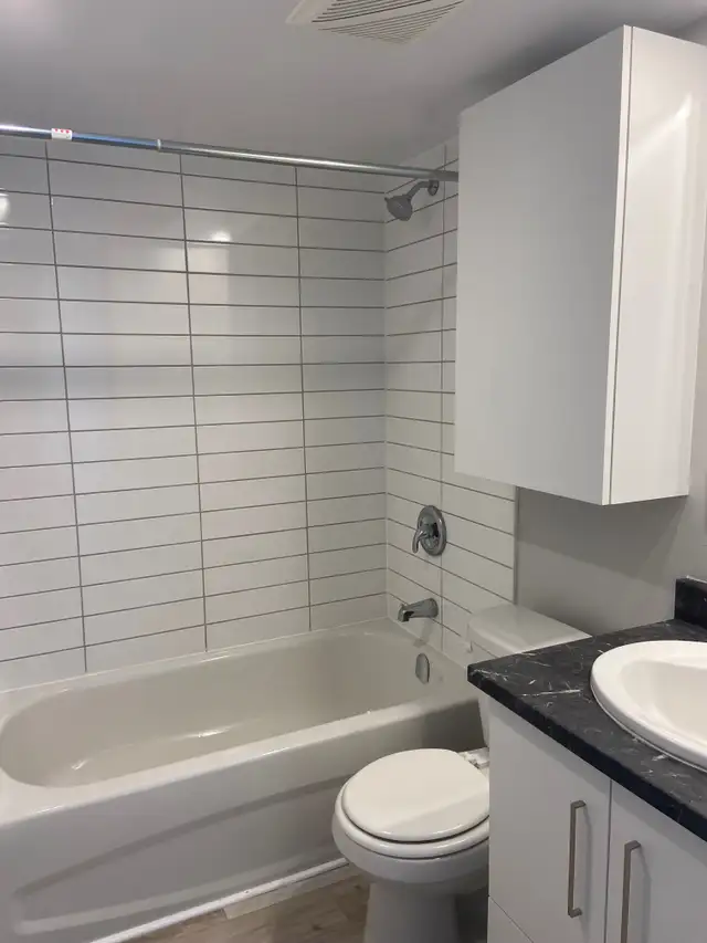 NEWLY RENOVATED ONE BEDROOM AVAILABLE AT 40 ROSE STREET - Photo 5