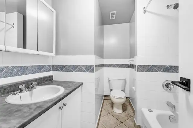 Baseline Court - 1 Junior for Rent in Ottawa - Photo 5