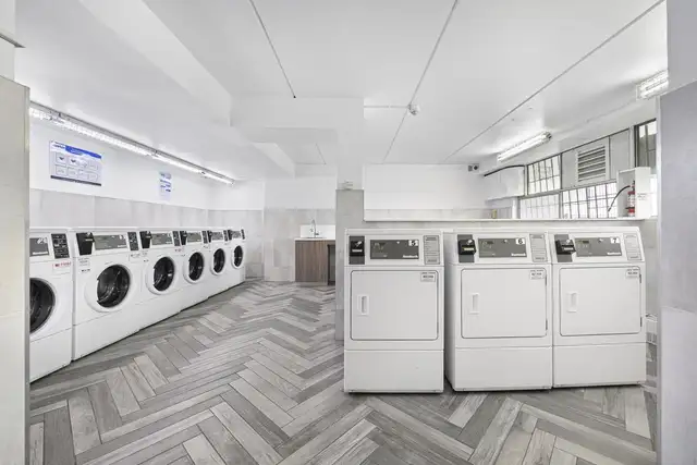 2 Bedroom Apartment for Rent - 1915 Martin Grove Rd - Photo 5