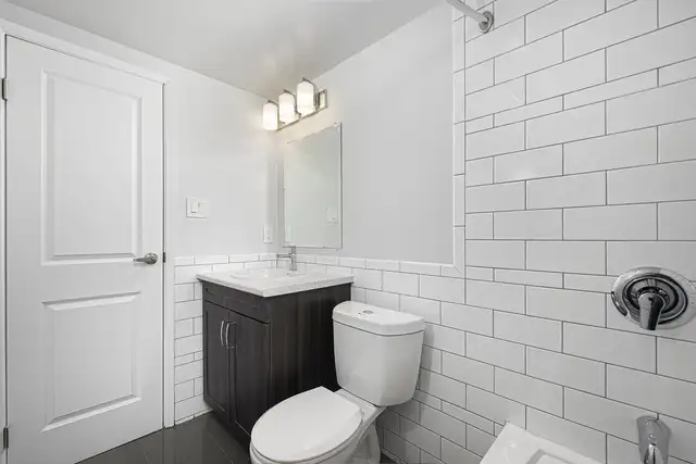 2 Bedroom Apartment for Rent - 1915 Martin Grove Rd - Photo 15