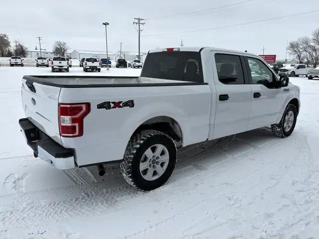 2019 Ford F-150 Crew Cab 4X4 XLT 5L - Rebuilt Title - Photo 4
