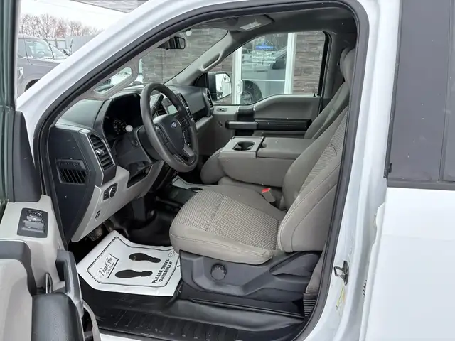 2019 Ford F-150 Crew Cab 4X4 XLT 5L - Rebuilt Title - Photo 12