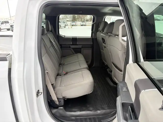 2019 Ford F-150 Crew Cab 4X4 XLT 5L - Rebuilt Title - Photo 15