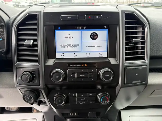 2019 Ford F-150 Crew Cab 4X4 XLT 5L - Rebuilt Title - Photo 18