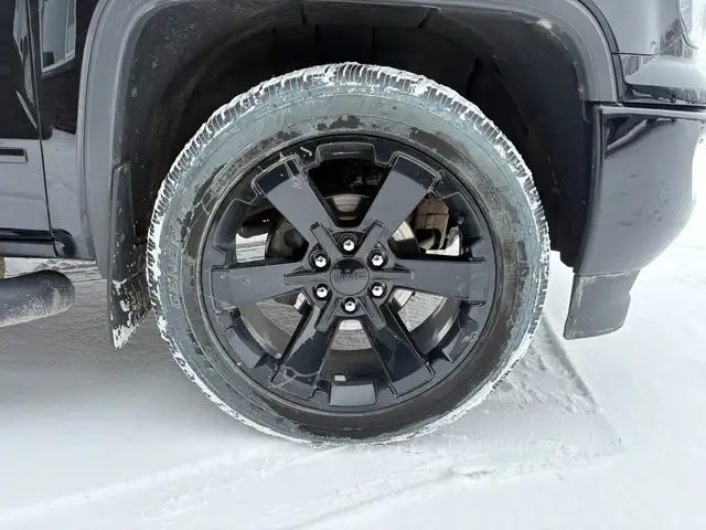 2017 GMC Sierra 1500 Crew Cab 4X4 All-Terrain 6.2L - Clean Title - Photo 9