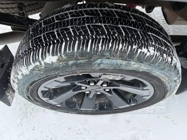 2017 GMC Sierra 1500 Crew Cab 4X4 All-Terrain 6.2L - Clean Title - Photo 10