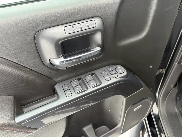 2017 GMC Sierra 1500 Crew Cab 4X4 All-Terrain 6.2L - Clean Title - Photo 16