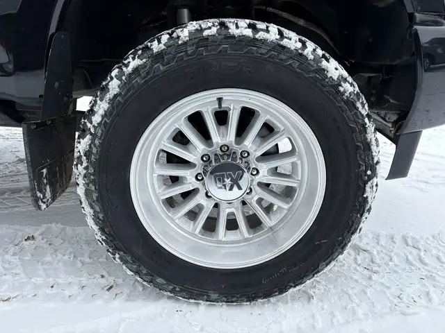 2019 Ford F-350 Crew Cab 4X4 Platinum 6.7L - Rebuilt Title - Photo 9