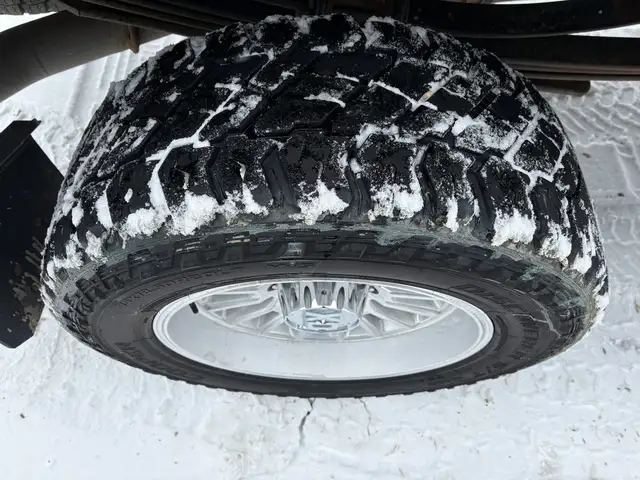 2019 Ford F-350 Crew Cab 4X4 Platinum 6.7L - Rebuilt Title - Photo 10