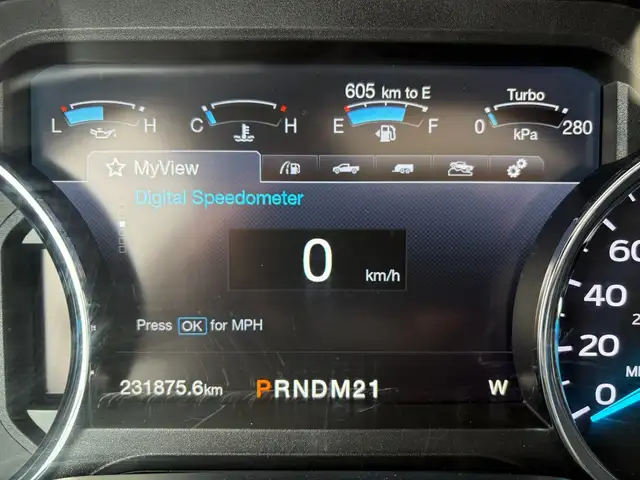 2019 Ford F-350 Crew Cab 4X4 Platinum 6.7L - Rebuilt Title - Photo 20