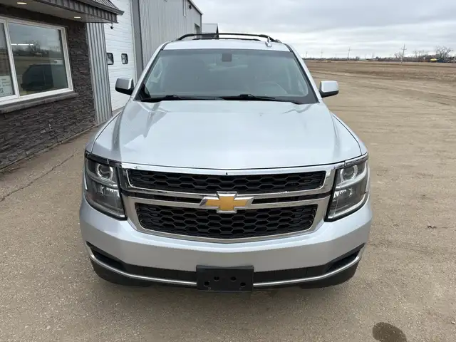 2019 Chevrolet Tahoe 4x4 LS 5.3L - Rebuilt Title - Photo 5