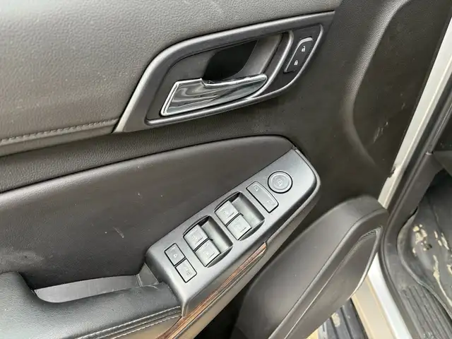 2019 Chevrolet Tahoe 4x4 LS 5.3L - Rebuilt Title - Photo 16