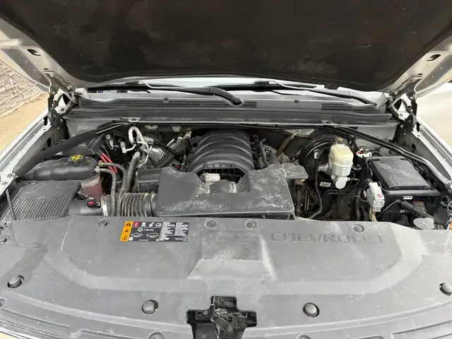 2019 Chevrolet Tahoe 4x4 LS 5.3L - Rebuilt Title - Photo 19