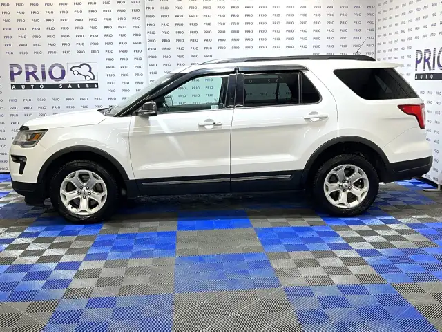 2019 Ford Explorer - Photo 2