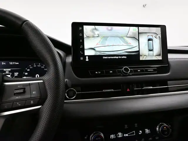 2025 Mitsubishi Outlander SEL SUNROOF, NAVIGATION, HEATED AND VE - Photo 11