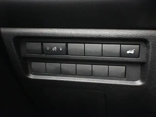 2025 Mitsubishi Outlander SEL SUNROOF, NAVIGATION, HEATED AND VE - Photo 13