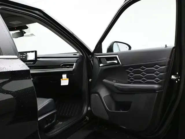 2025 Mitsubishi Outlander SEL SUNROOF, NAVIGATION, HEATED AND VE - Photo 31