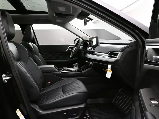 2025 Mitsubishi Outlander SEL SUNROOF, NAVIGATION, HEATED AND VE - Photo 32