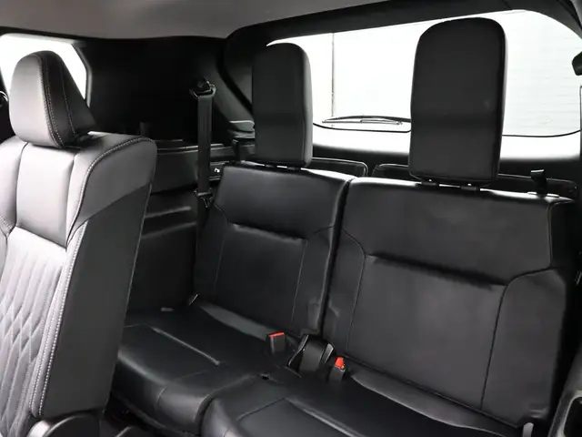 2025 Mitsubishi Outlander SEL SUNROOF, NAVIGATION, HEATED AND VE - Photo 33