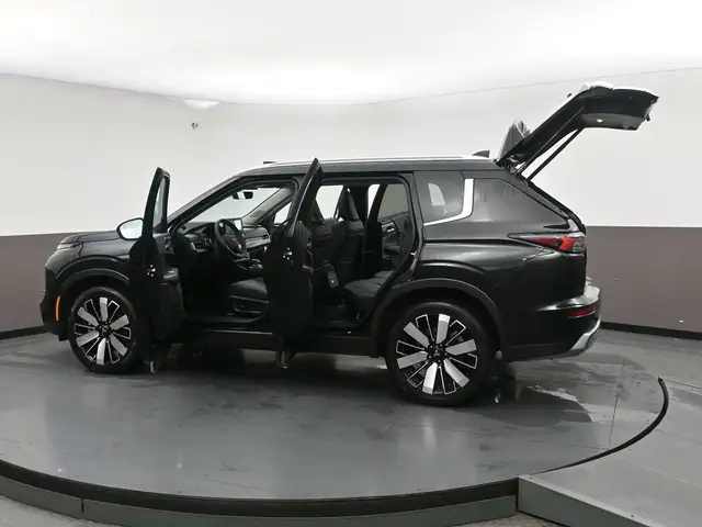 2025 Mitsubishi Outlander SEL SUNROOF, NAVIGATION, HEATED AND VE - Photo 51