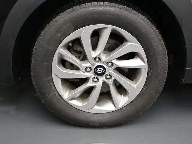 2017 Hyundai Tucson PREFERRED AWD - Photo 4