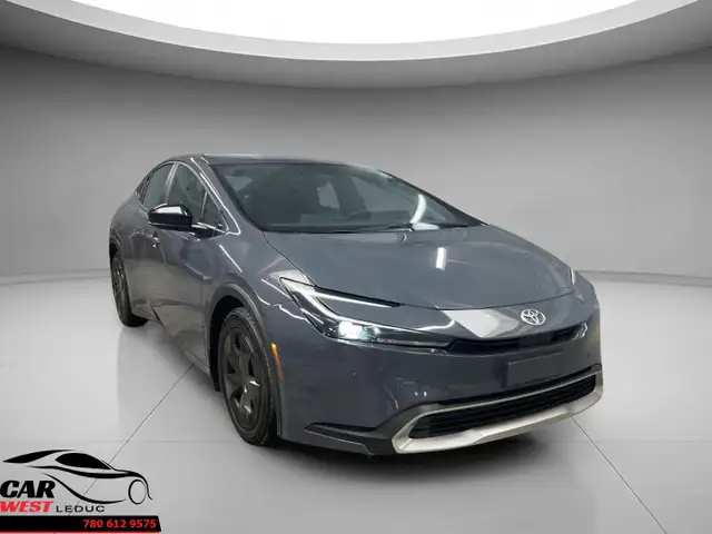 Toyota Prius Plug-In Hybrid SE 2025