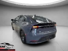 Toyota Prius Plug-In Hybrid SE 2025 - Photo 5
