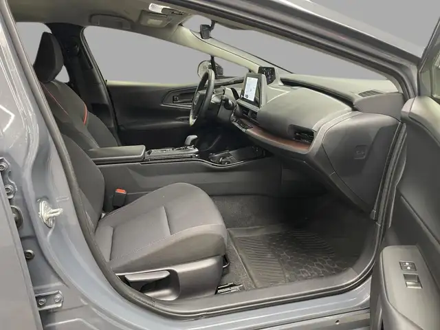 Toyota Prius Plug-In Hybrid SE 2025 - Photo 13