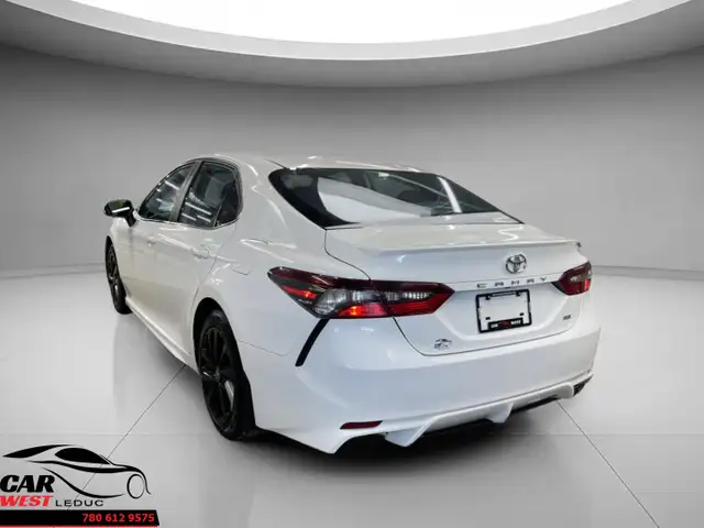 Toyota Camry SE 2021 - Photo 5