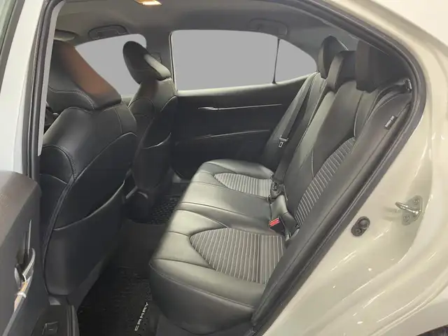 Toyota Camry SE 2021 - Photo 10