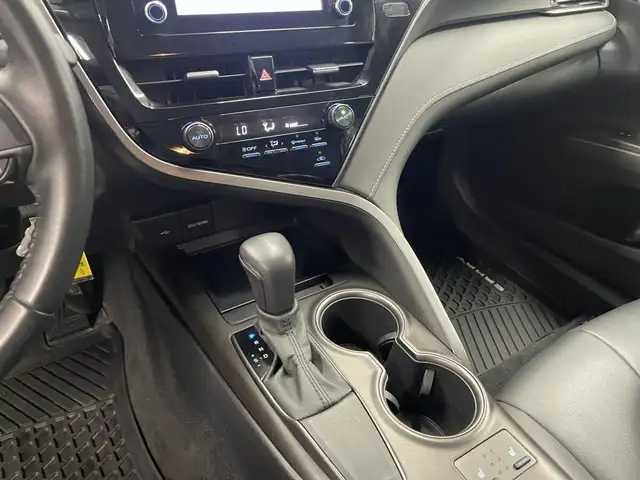 Toyota Camry SE 2021 - Photo 19