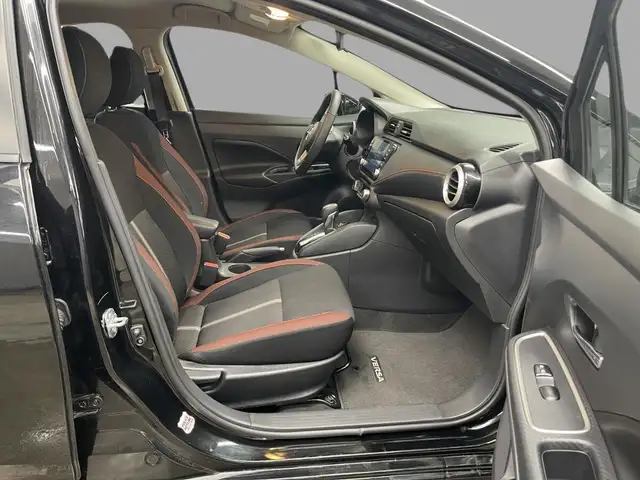 Nissan Versa SR 2024 - Photo 13