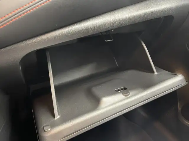 Nissan Versa SR 2024 - Photo 21