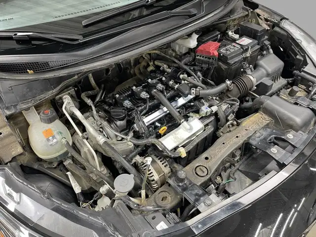 Nissan Versa SR 2024 - Photo 23